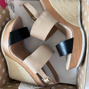 Black and nude Wedges